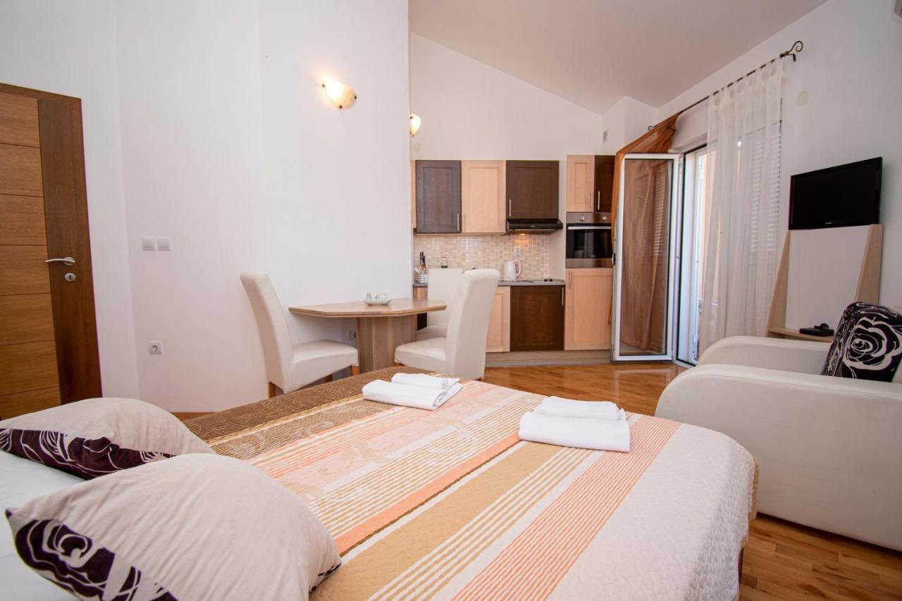Lotusapart Apartment