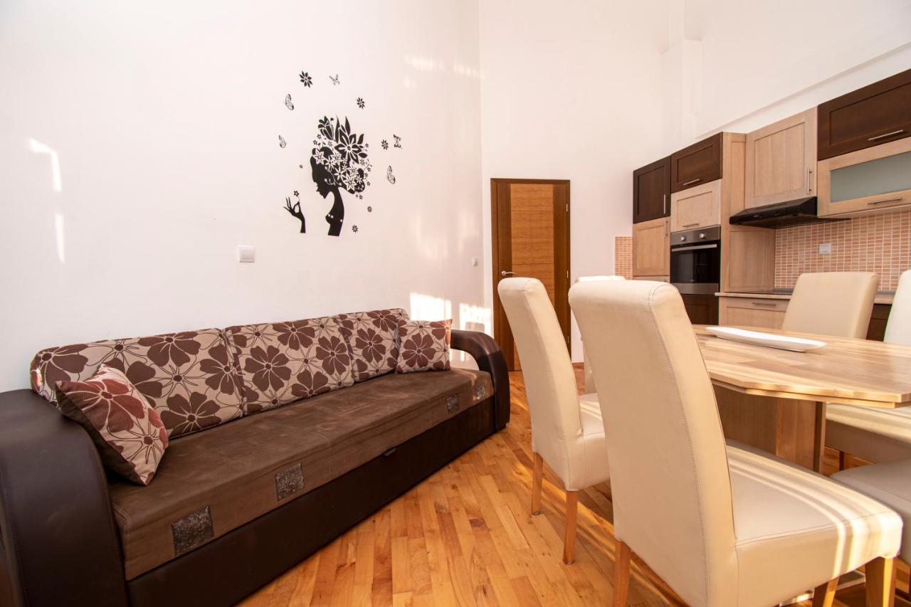 Lotusapart Apartment